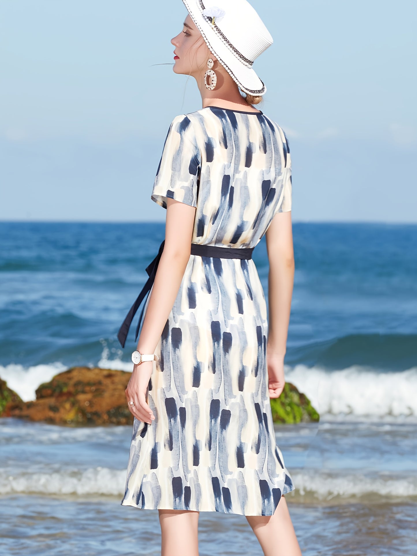 2025 New Women'S Floral Print Dress - Chic V-Neck, Short Sleeve, Waist-Cinching, Breathable