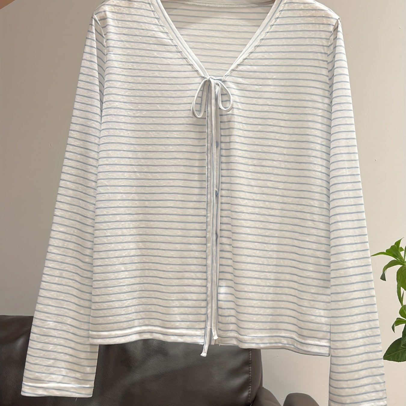 Women's Long Sleeve T-Shirt Color Block Striped V-Neck Single-Breasted Tie Bow Long Sleeve T-Shirt Women's Autumn