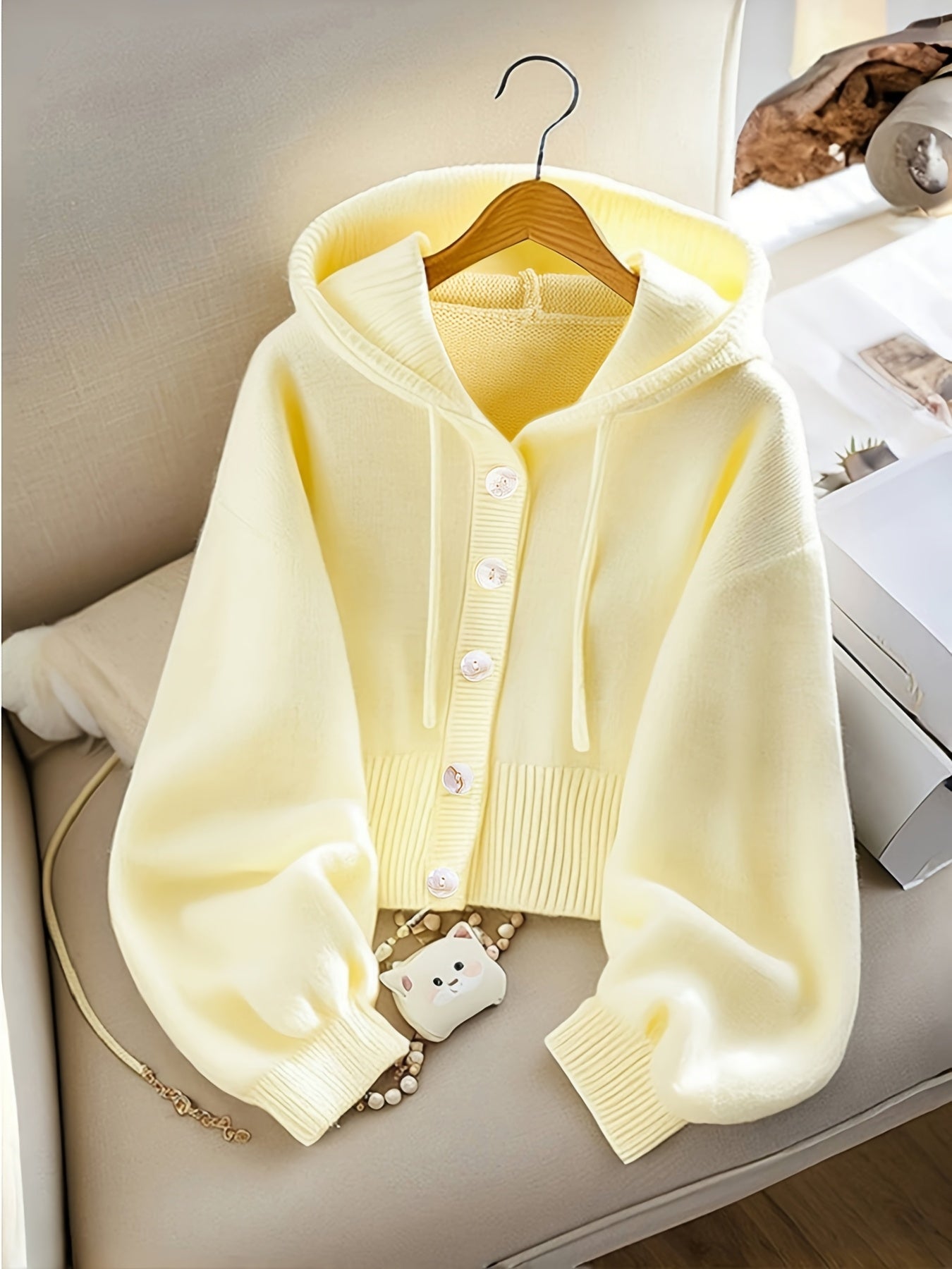 Women'S Ivory Yellow Oversized Hooded Cardigan - Soft Button-Front Sweater with Chest Pocket